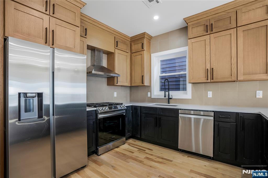 11 Voorhees Street Newark, NJ 07108 - Photo 29 of 37