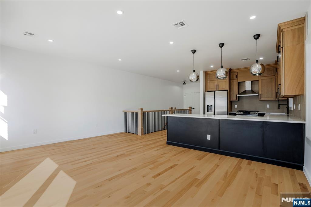 11 Voorhees Street Newark, NJ 07108 - Photo 33 of 37