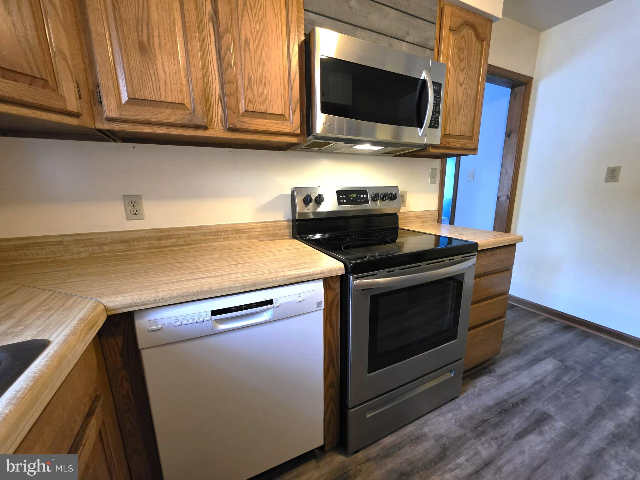 29325 West Line Road Delmar, MD 21875 - Photo 12 of 46