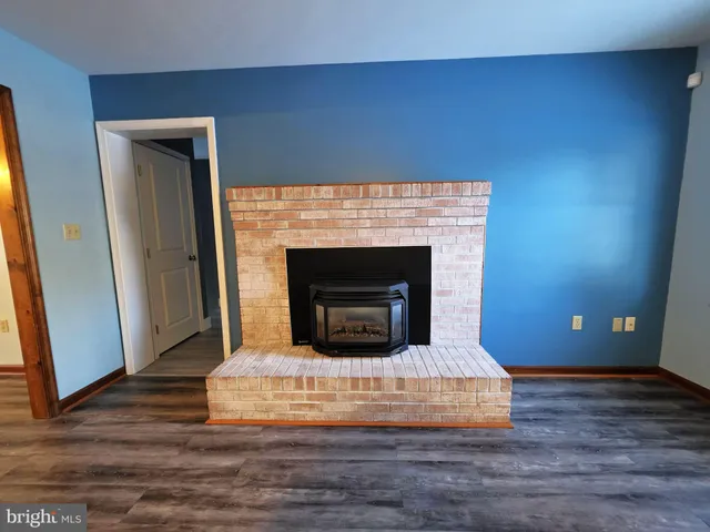 $2,300 | 29325 West Line Road, Delmar, MD 21875