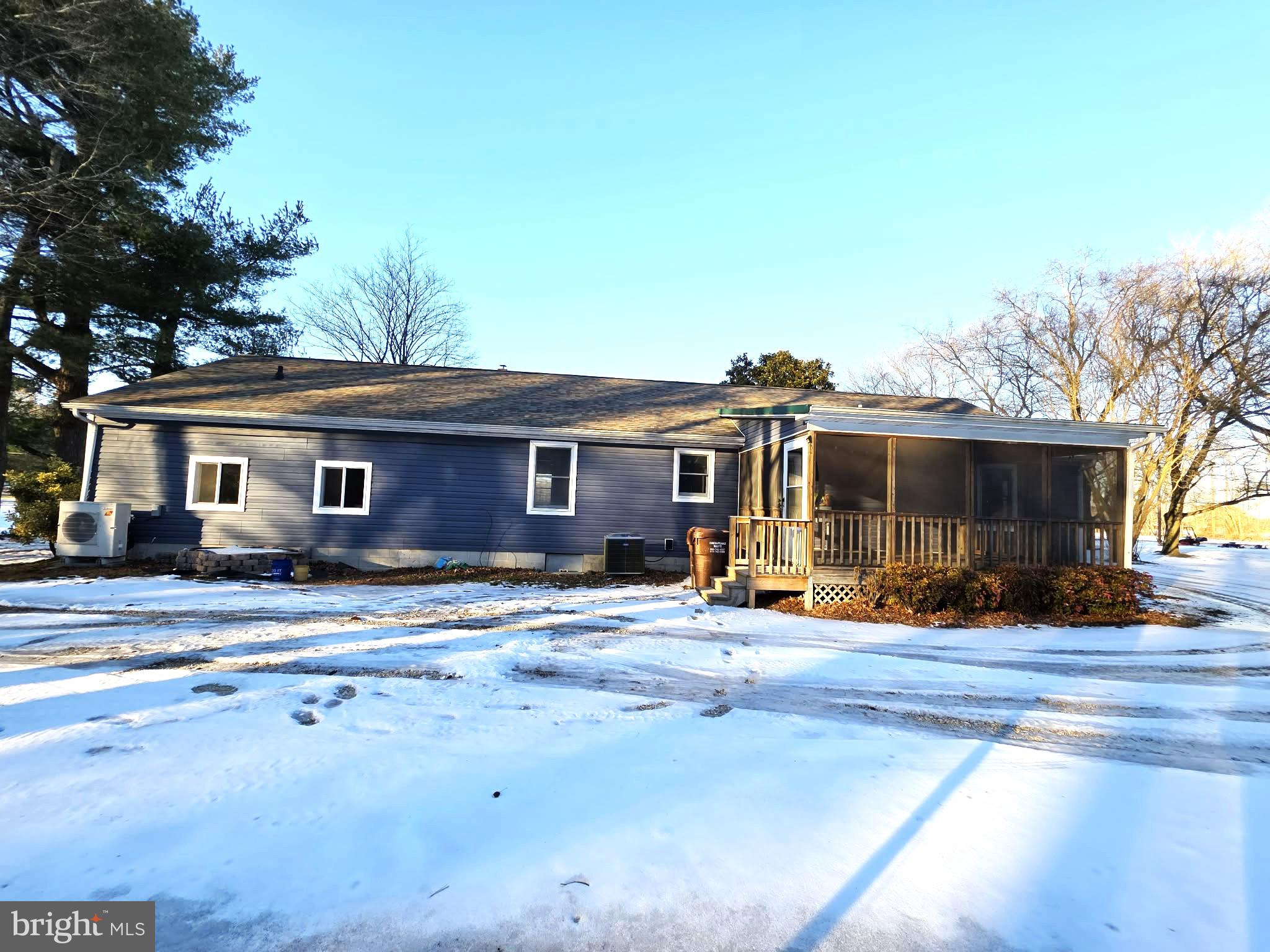 29325 West Line Road Delmar, MD 21875 - Photo 5 of 46