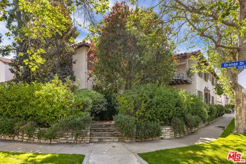 $2,195,000 | 367 North Orange Drive, Los Angeles, CA 90036