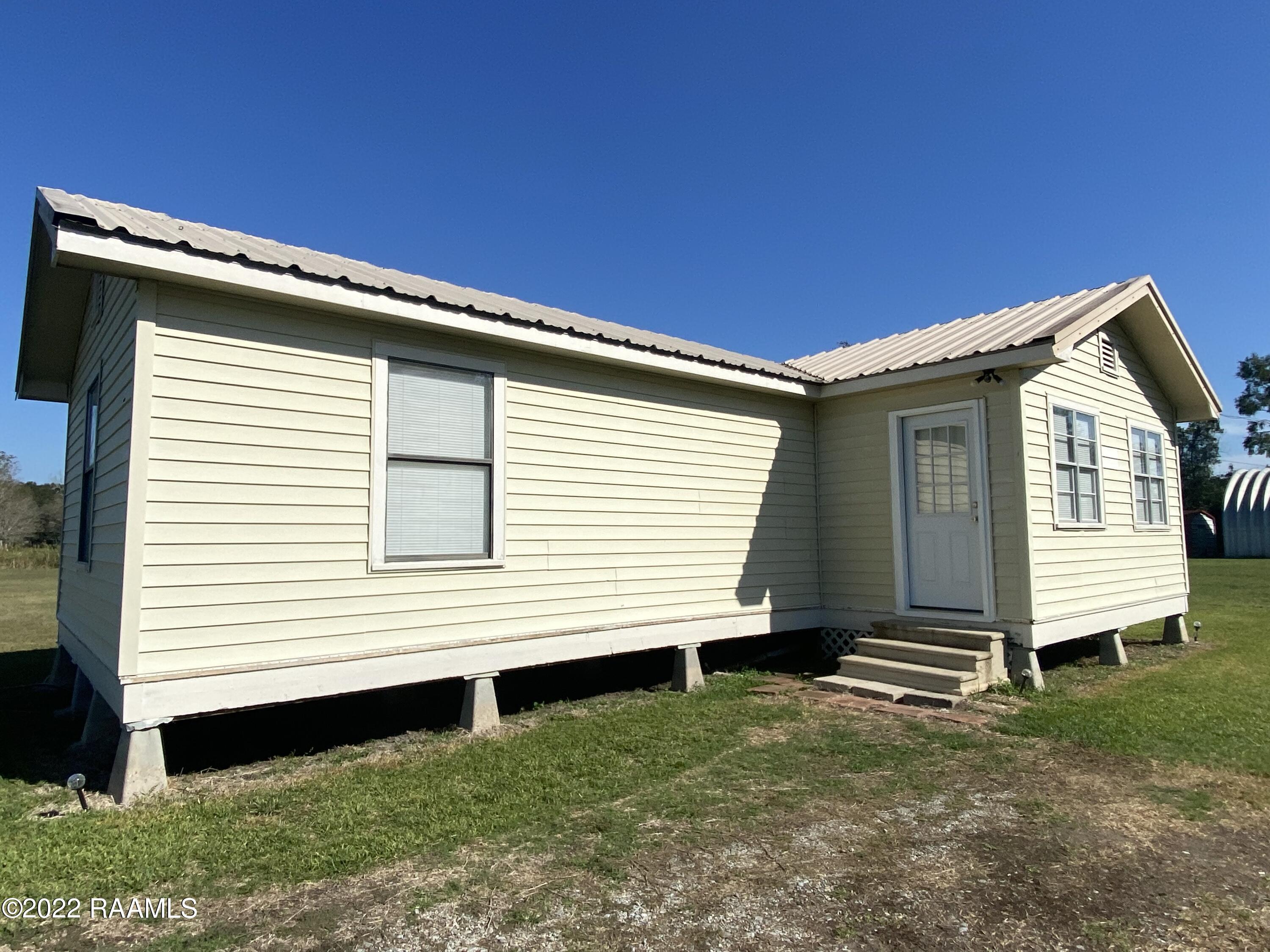 613 Ed Broussard Road New Iberia, LA 70563 - Photo 1 of 18 Gallery Image 1