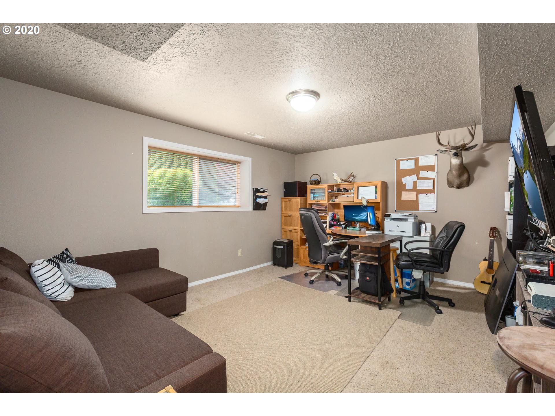 1408 Southwest 14th Street Gresham, OR 97080 - Photo 15 of 21 Gallery Image 15