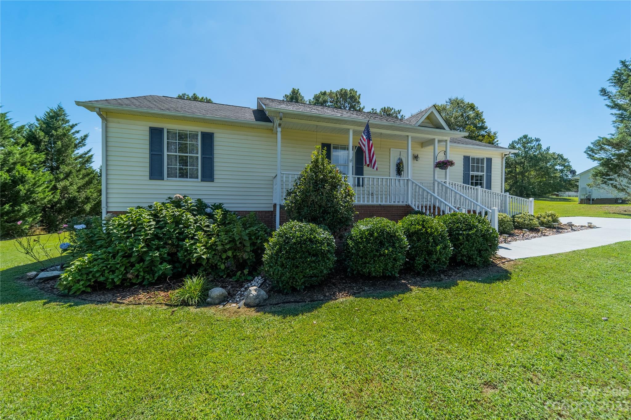1585 Wimbleton Woods Drive Fort Mill, SC 29708 - Photo 5 of 41 a front view of a house with a yard