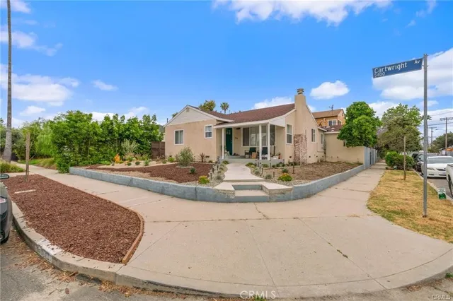 $1,350,000 | 5445 Cartwright Avenue, North Hollywood, CA 91601