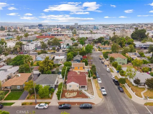 $1,350,000 | 5445 Cartwright Avenue, North Hollywood, CA 91601