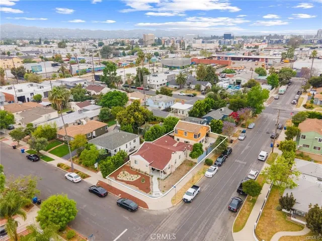 $1,350,000 | 5445 Cartwright Avenue, North Hollywood, CA 91601