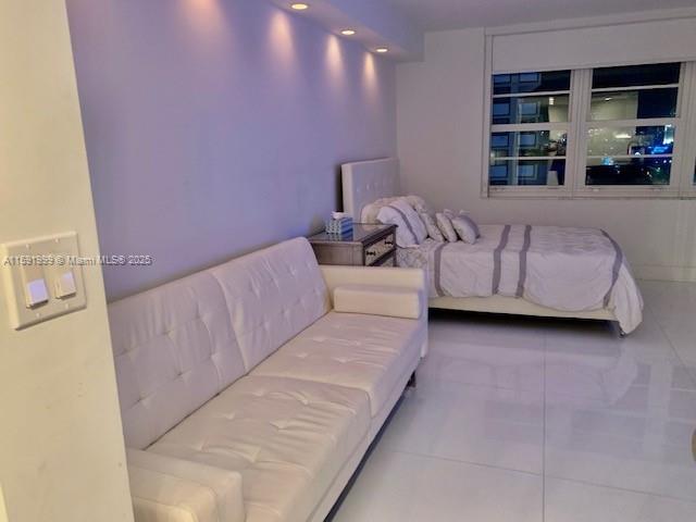 100 Lincoln Road, Unit 711 Miami Beach, FL 33139 - Photo 17 of 29