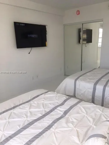 $4,500 | 100 Lincoln Road, Unit 711, Miami Beach, FL 33139