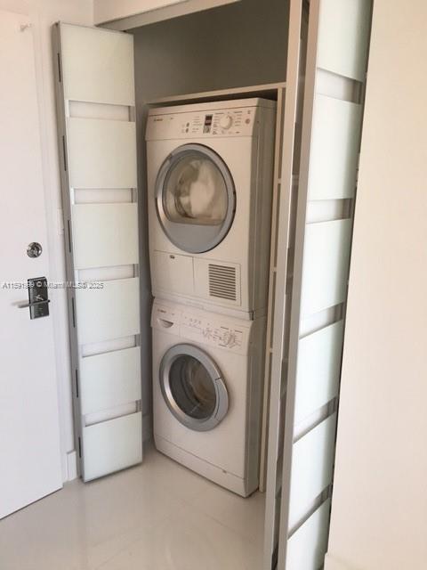 100 Lincoln Road, Unit 711 Miami Beach, FL 33139 - Photo 10 of 29