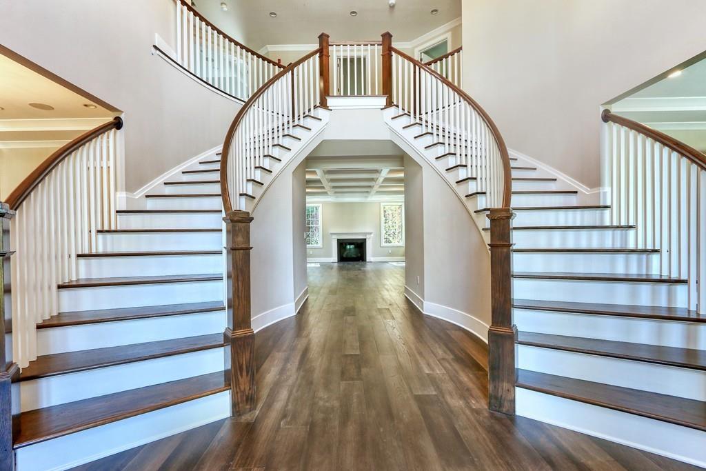 9 Schaffner Lane Dover, MA 02030 - Photo 3 of 41