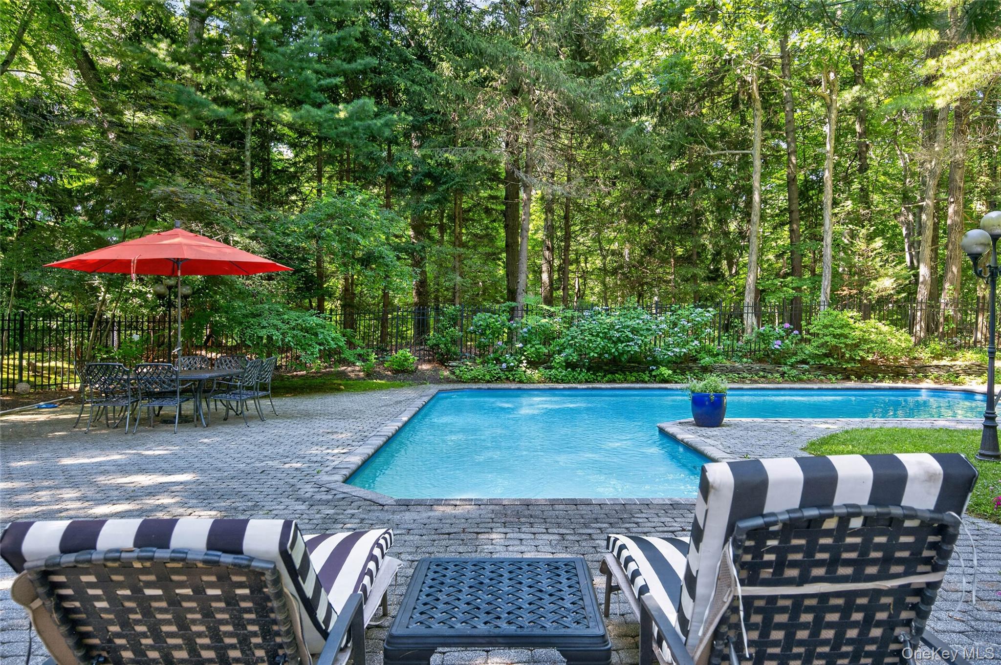 2108 Edge Road Muttontown, NY 11791 - Photo 29 of 38