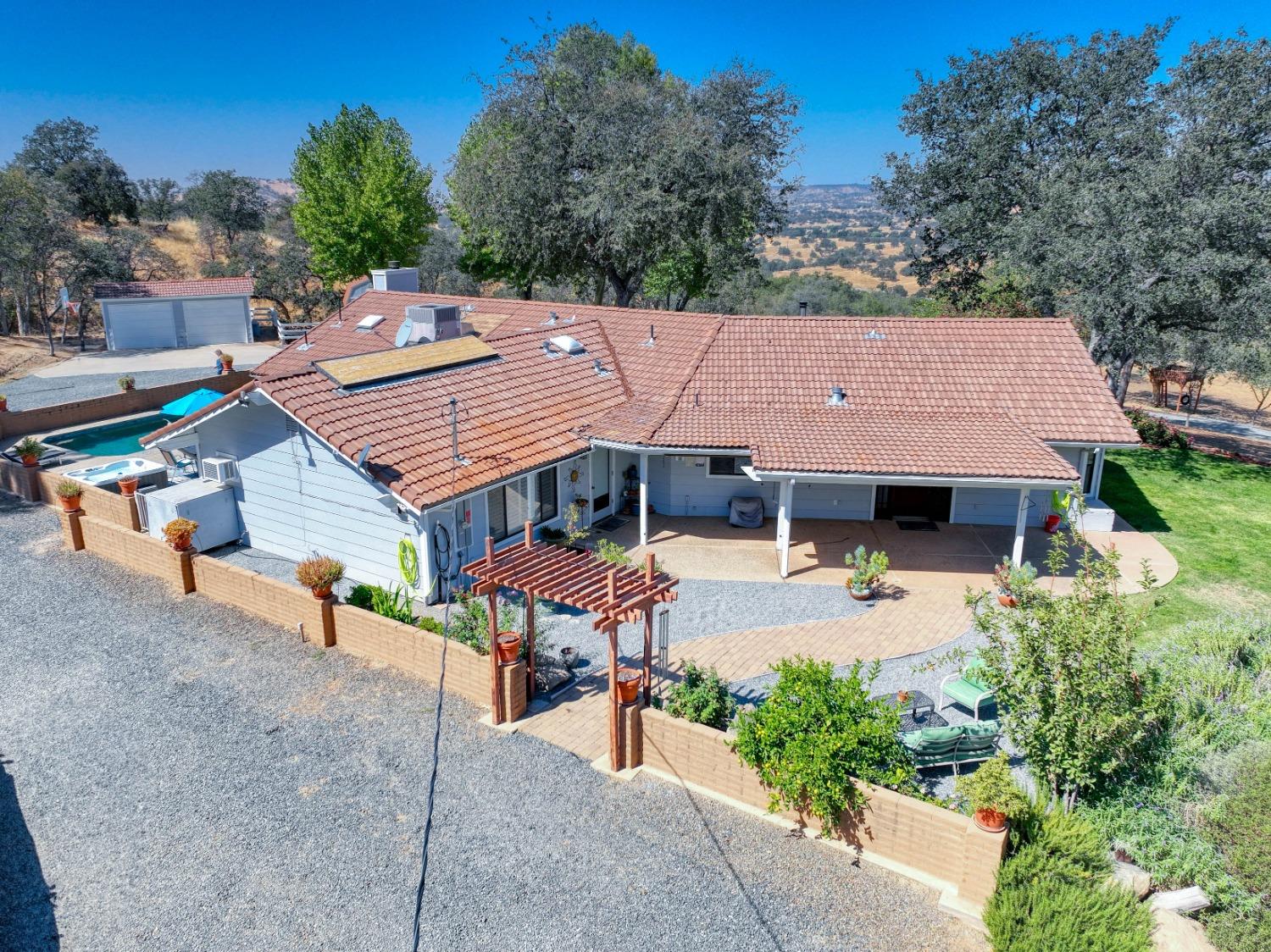 21221 Tollhouse Road Clovis, CA 93619 - Photo 11 of 81