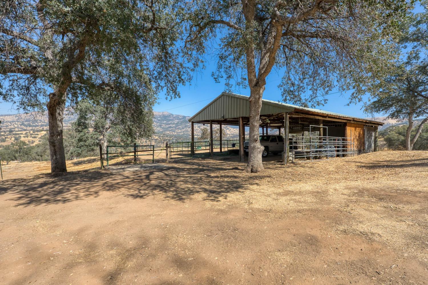 21221 Tollhouse Road Clovis, CA 93619 - Photo 62 of 81