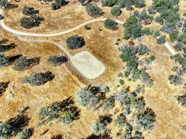 $871,250 | 21221 Tollhouse Road, Clovis, CA 93619