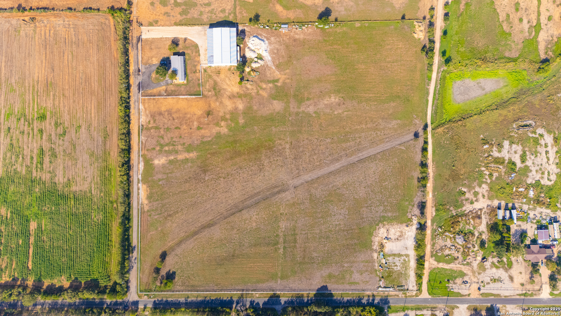 11706 Kinney Road Atascosa, TX 78002 - Photo 2 of 5