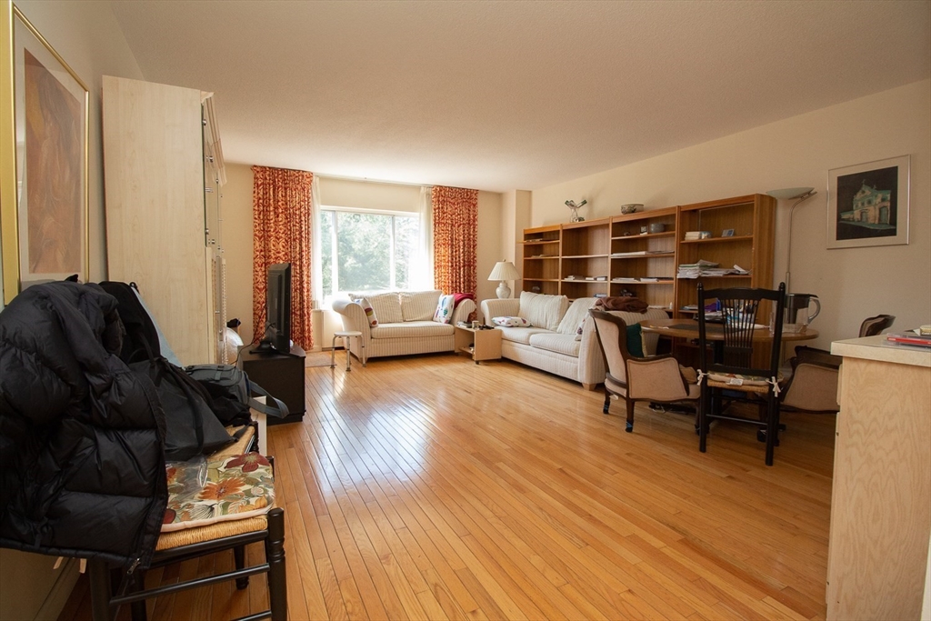 22 Chestnut Place, Unit 501 Brookline, MA 02445 - Photo 2 of 12