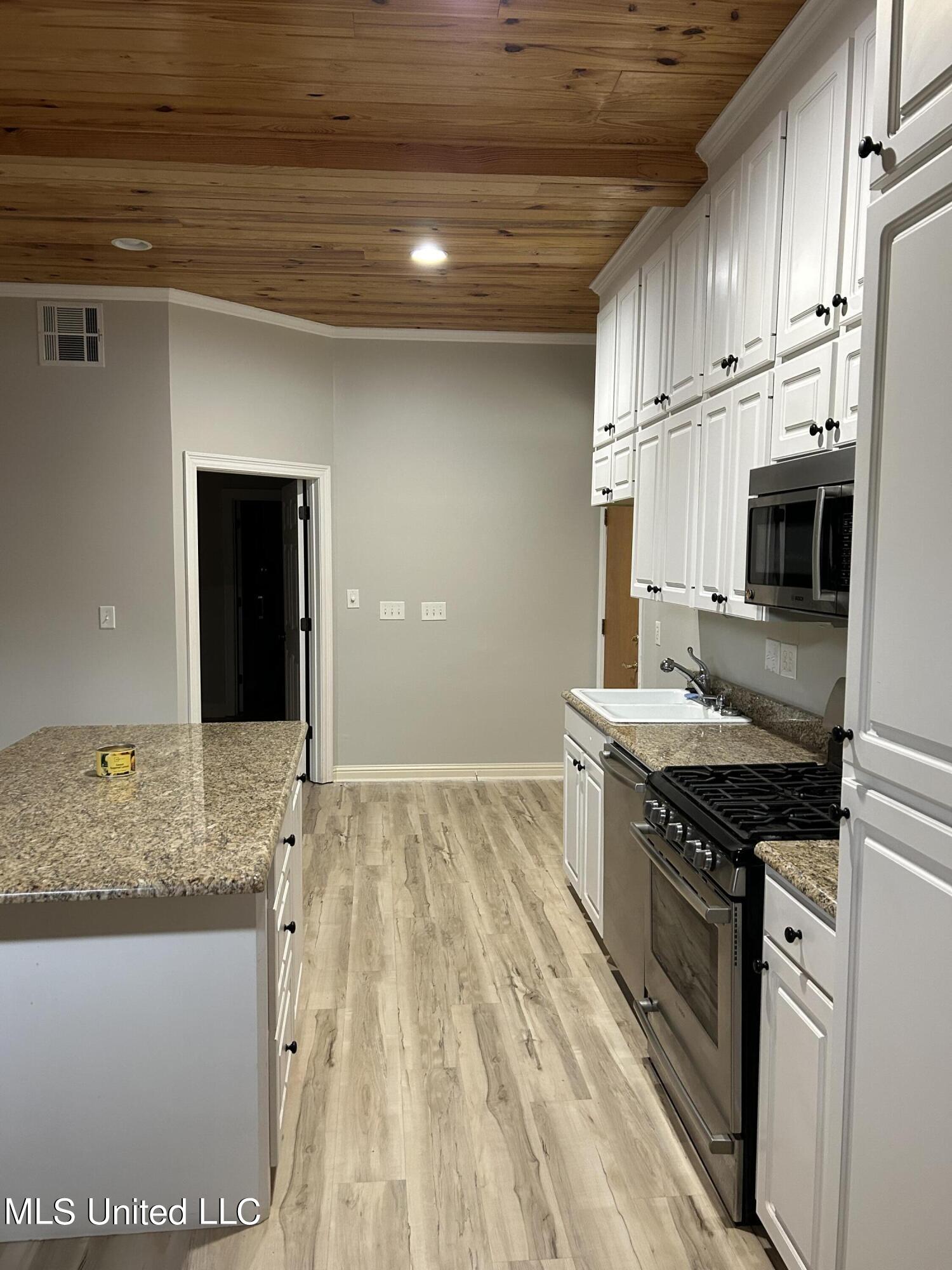 120 Lake Harbour Point Brandon, MS 39047 - Photo 26 of 54 IMG_5059