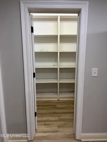 $929,000 | 120 Lake Harbour Point, Brandon, MS 39047