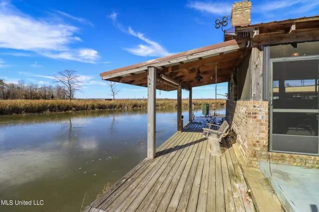 $929,000 | 120 Lake Harbour Point, Brandon, MS 39047