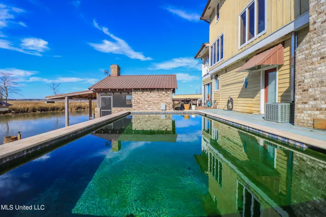 $929,000 | 120 Lake Harbour Point, Brandon, MS 39047