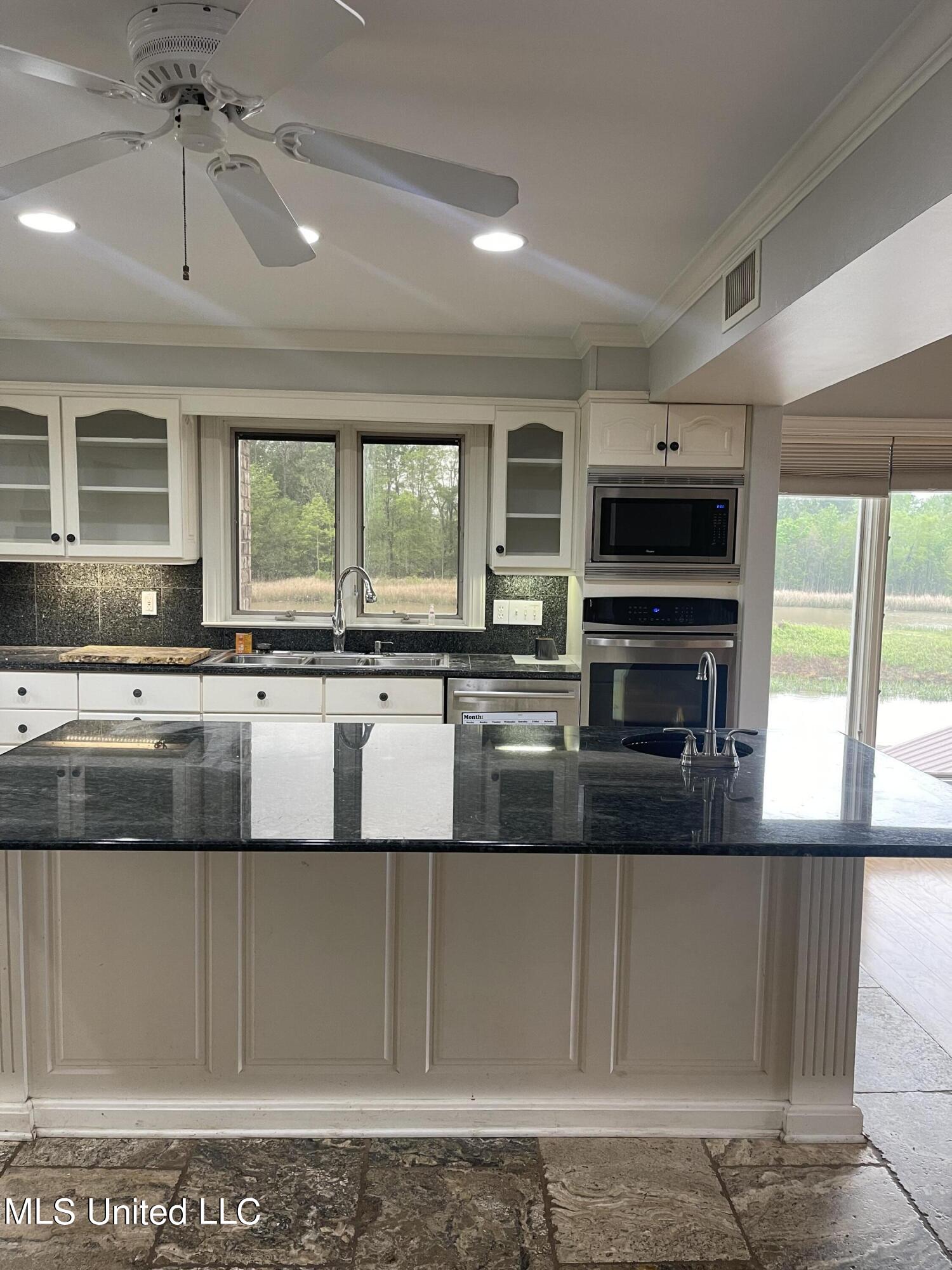 120 Lake Harbour Point Brandon, MS 39047 - Photo 4 of 54 IMG_0895