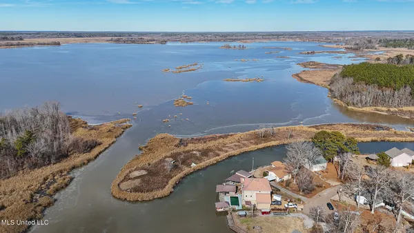 $929,000 | 120 Lake Harbour Point, Brandon, MS 39047