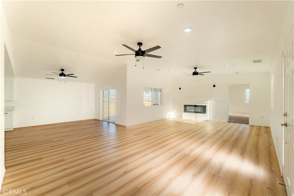 16925 Nanticoke Road Apple Valley, CA 92307 - Photo 45 of 87 a view of a livingroom with a fireplace