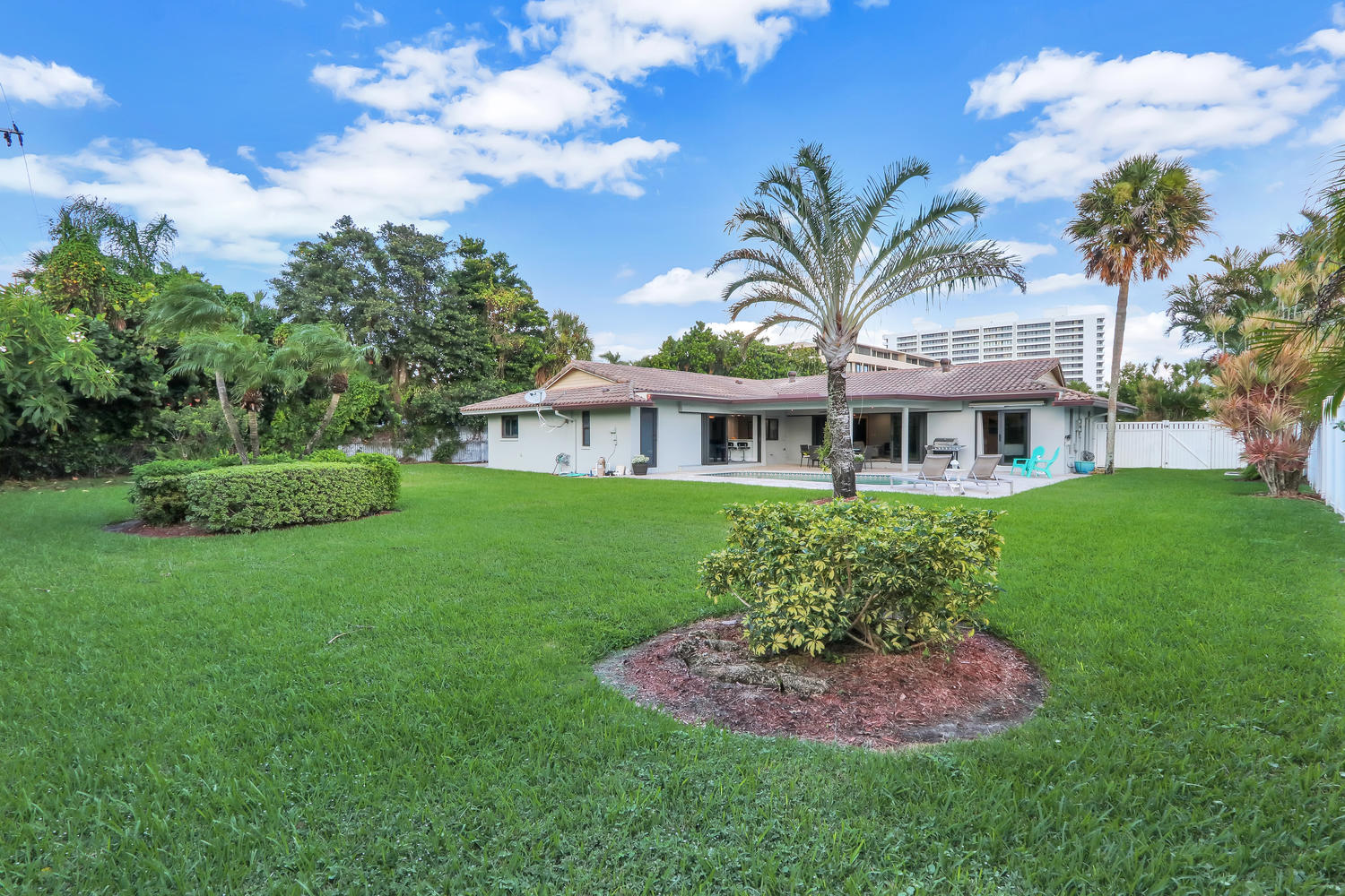 1501 Banyan Road Boca Raton, FL 33432 - Photo 22 of 23 1501 Banyan Rd Boca Raton FL-large-039-0