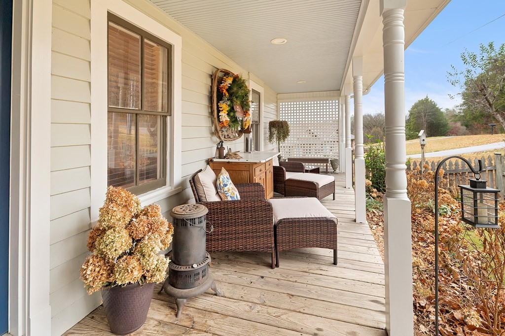 532 Harrisburg Road Sevierville, TN 37876 - Photo 3 of 32 Gallery Image 3