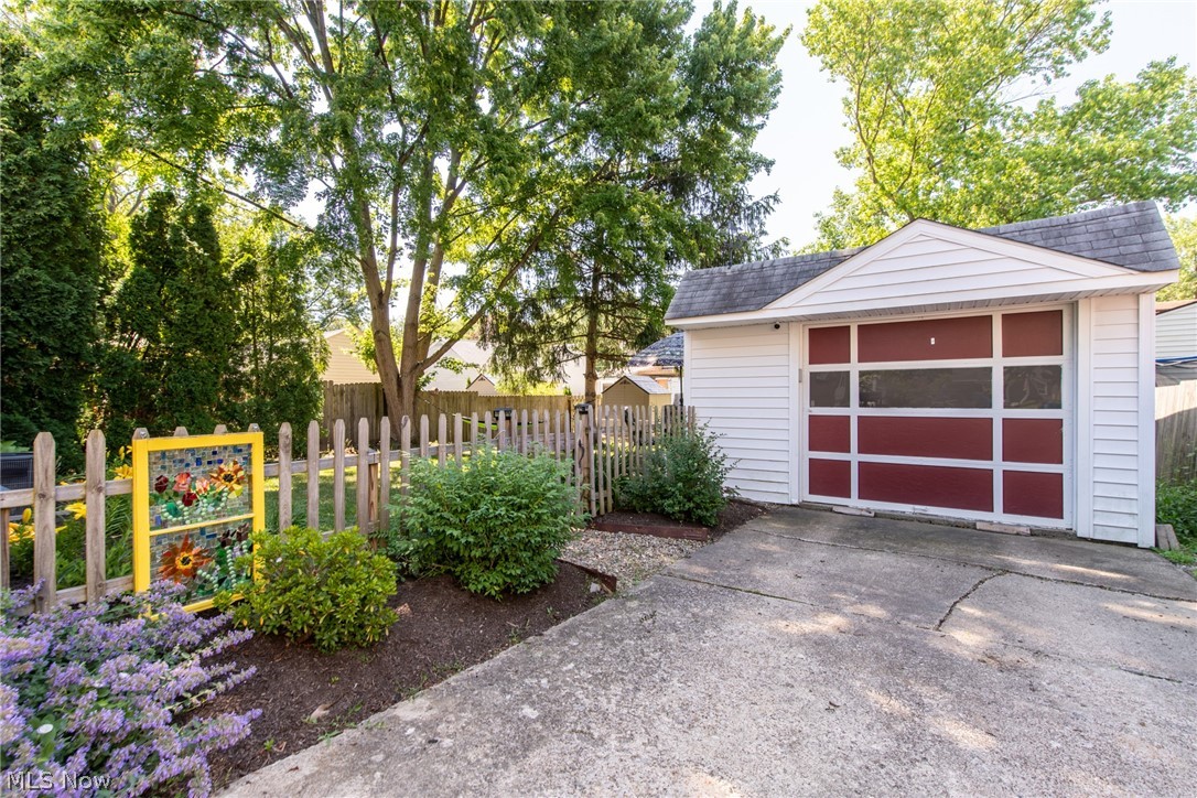23969 Maple Ridge Road North Olmsted, OH 44070 - Photo 3 of 23 Gallery Image 3