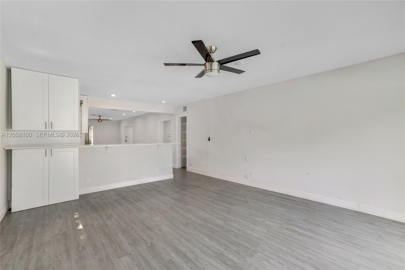 3405 Robbins Road Pompano Beach, FL 33062 - Photo 20 of 71 Gallery Image 20