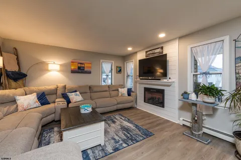 $879,900 | 100 East 11th Street, Unit 1, Ocean City, NJ 08226