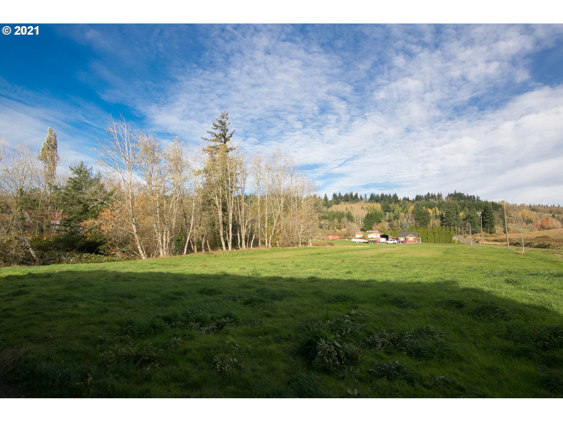 225 Southeast Lucas Road Troutdale, OR 97060 - Photo 13 of 32 Gallery Image 13