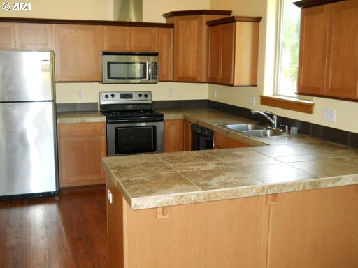 225 Southeast Lucas Road Troutdale, OR 97060 - Photo 14 of 32 Gallery Image 14