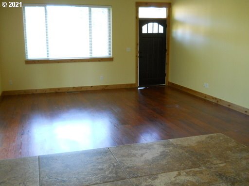 225 Southeast Lucas Road Troutdale, OR 97060 - Photo 15 of 32 Gallery Image 15