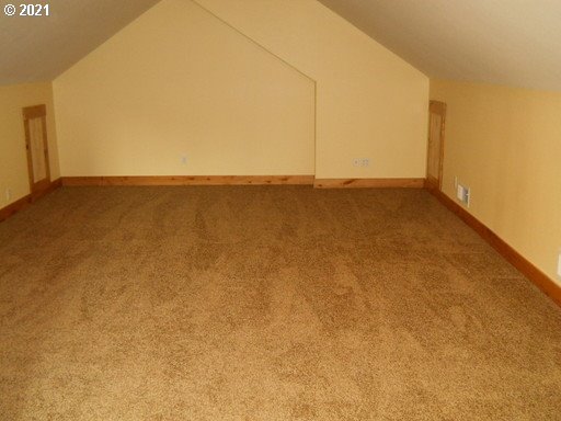 225 Southeast Lucas Road Troutdale, OR 97060 - Photo 16 of 32 Gallery Image 16