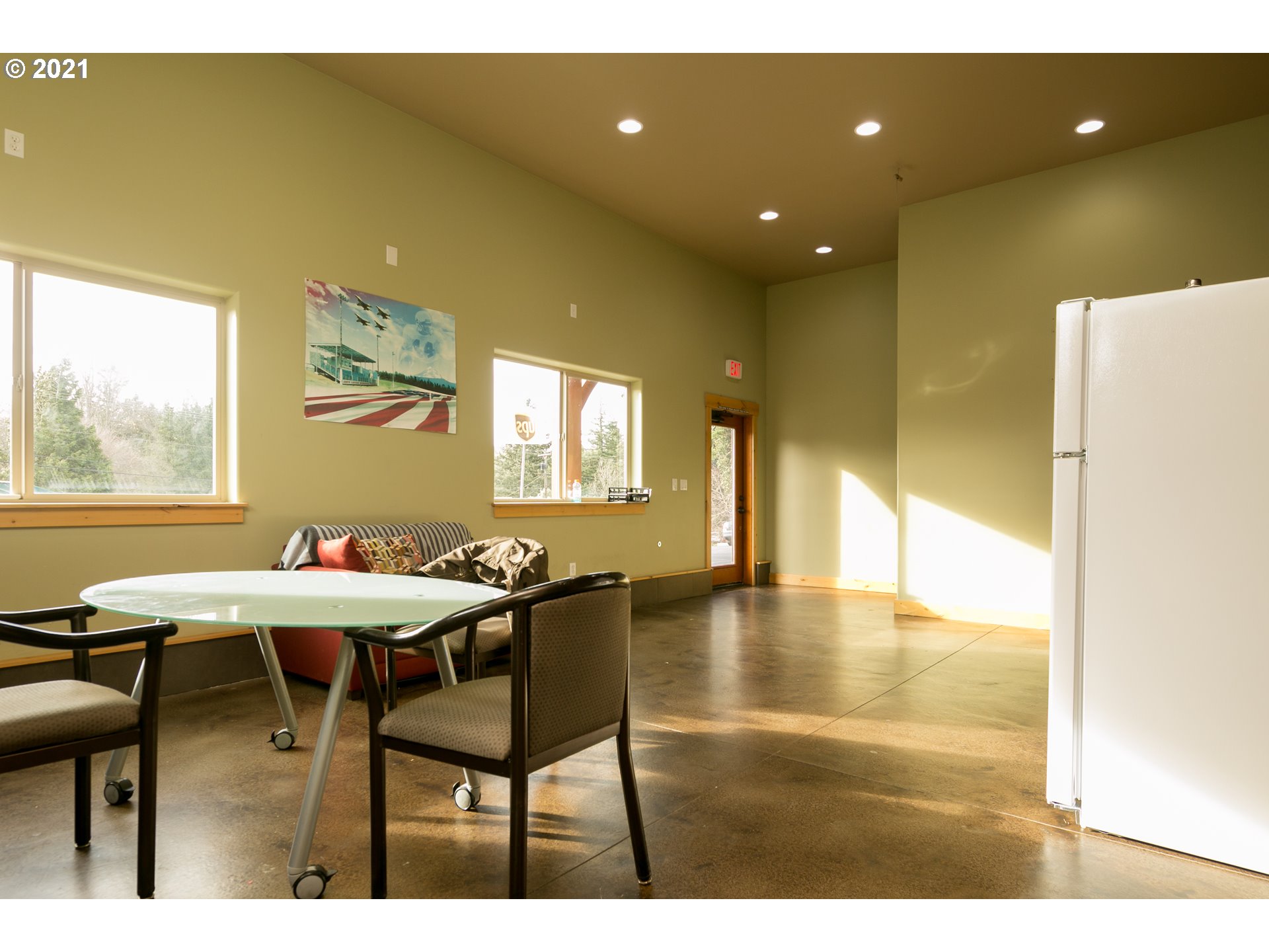 225 Southeast Lucas Road Troutdale, OR 97060 - Photo 18 of 32 Gallery Image 18