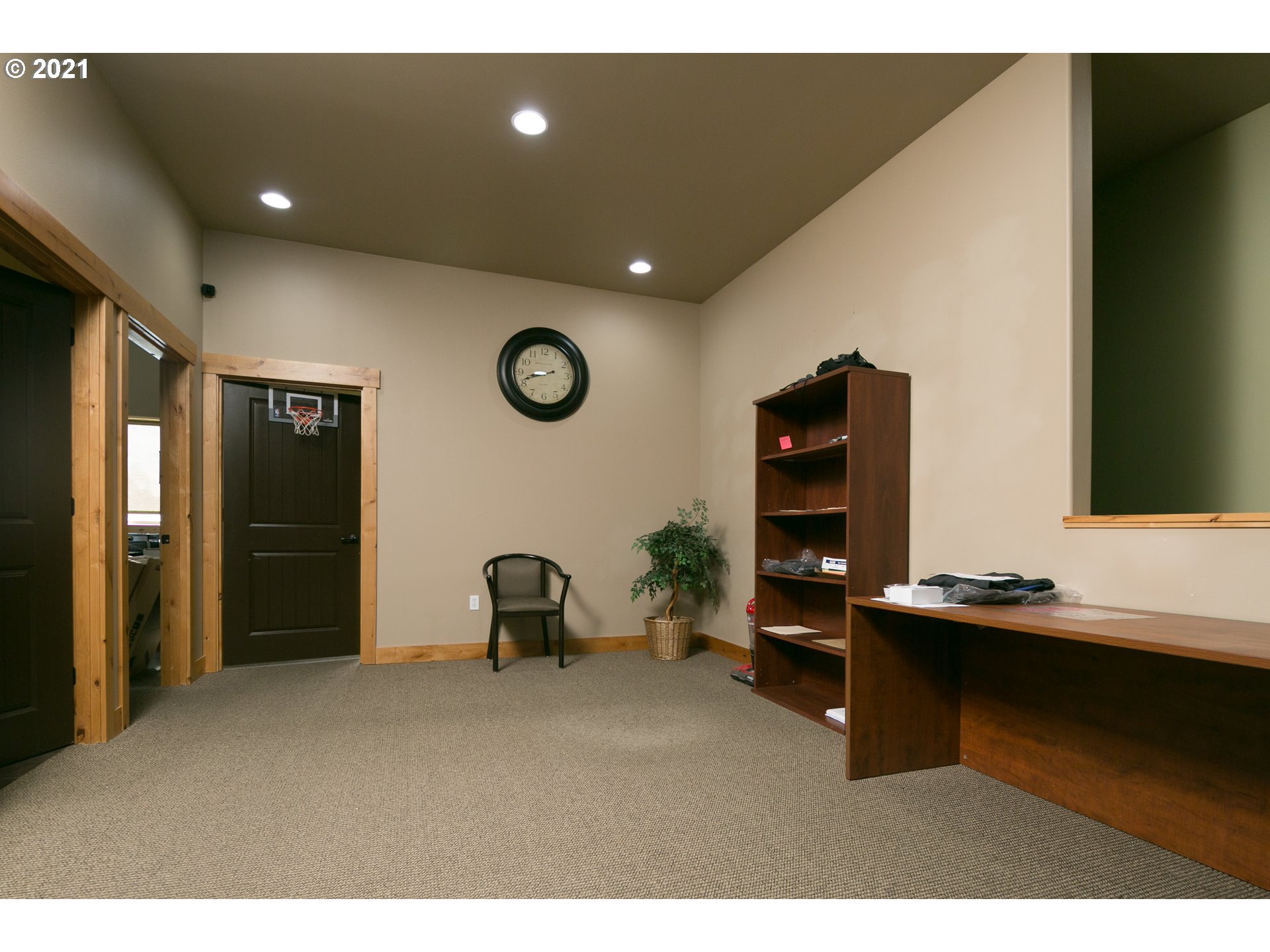 225 Southeast Lucas Road Troutdale, OR 97060 - Photo 22 of 32 Gallery Image 22