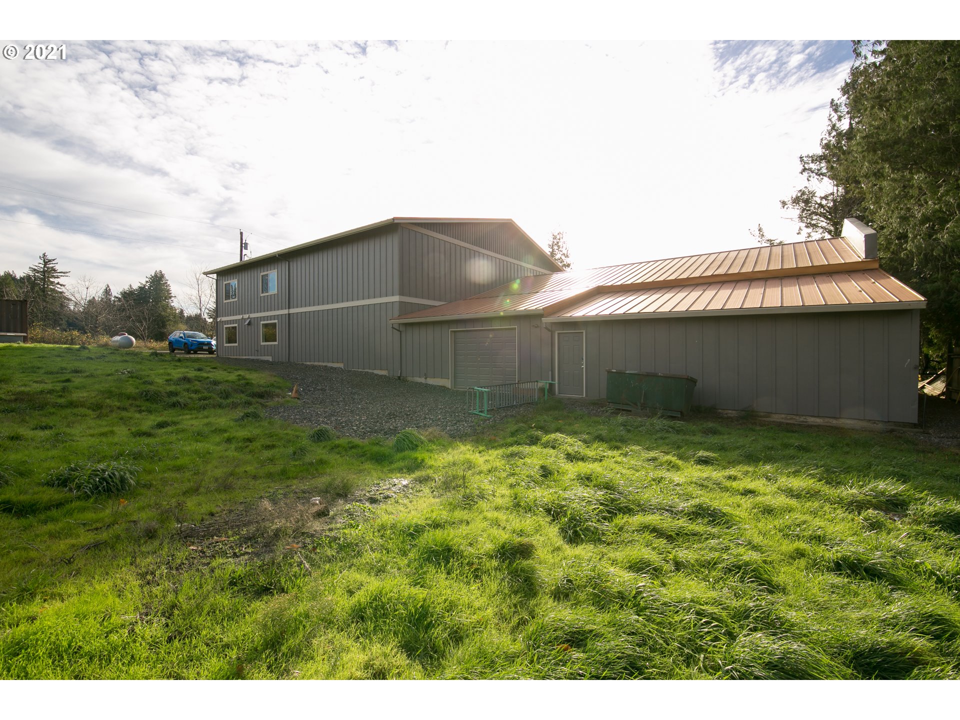 225 Southeast Lucas Road Troutdale, OR 97060 - Photo 7 of 32 Gallery Image 7