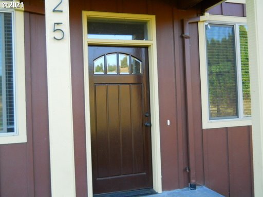 225 Southeast Lucas Road Troutdale, OR 97060 - Photo 10 of 32 Gallery Image 10