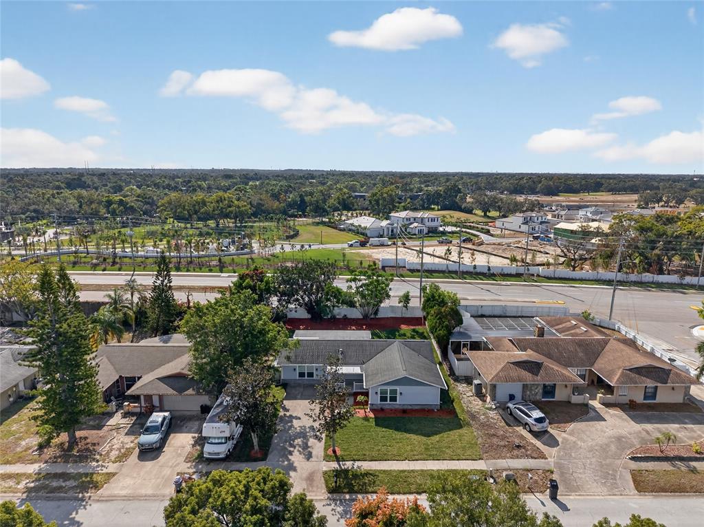 302 Leafwood Road Tarpon Springs, FL 34689 - Photo 51 of 55 a view of a lake