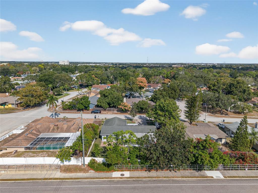 302 Leafwood Road Tarpon Springs, FL 34689 - Photo 52 of 55 a view of a city