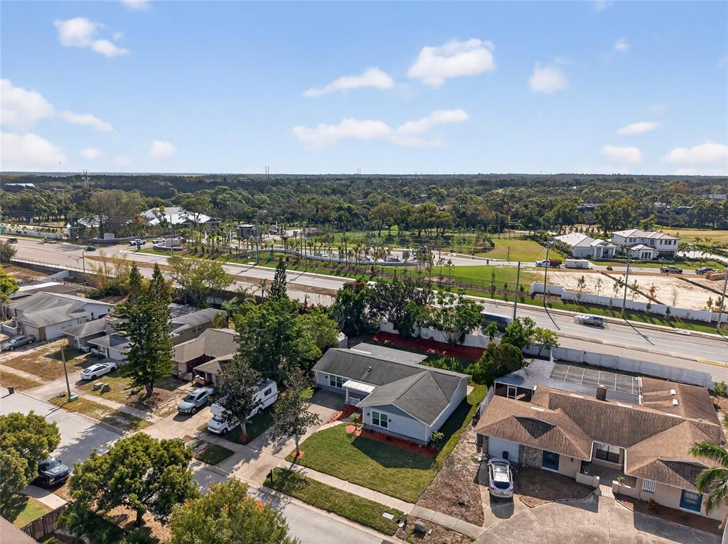 302 Leafwood Road Tarpon Springs, FL 34689 - Photo 54 of 55 a view of a city