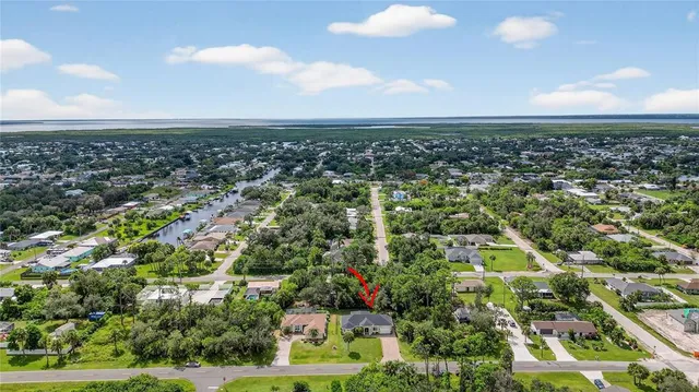 $299,900 | 18307 Lake Worth Boulevard, Port Charlotte, FL 33948