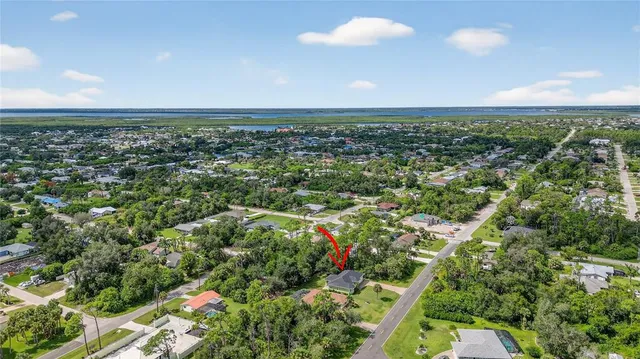 $299,900 | 18307 Lake Worth Boulevard, Port Charlotte, FL 33948