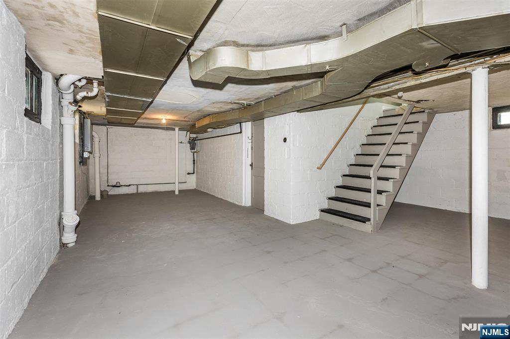 50 Ridge Avenue Bloomfield, NJ 07003 - Photo 25 of 29