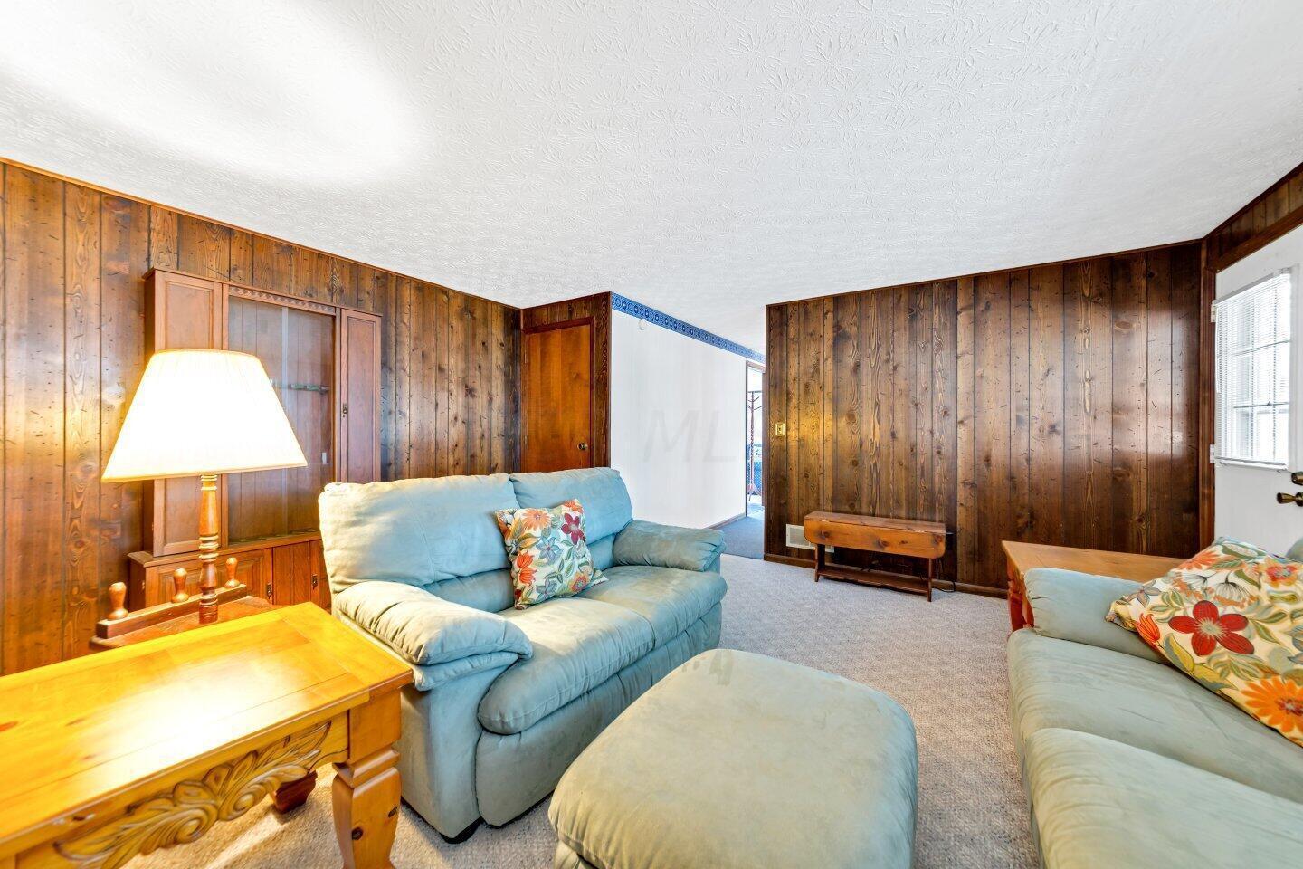 529 Clotts Road Columbus, OH 43230 - Photo 16 of 40 5D9A4668.jpg-SMALL