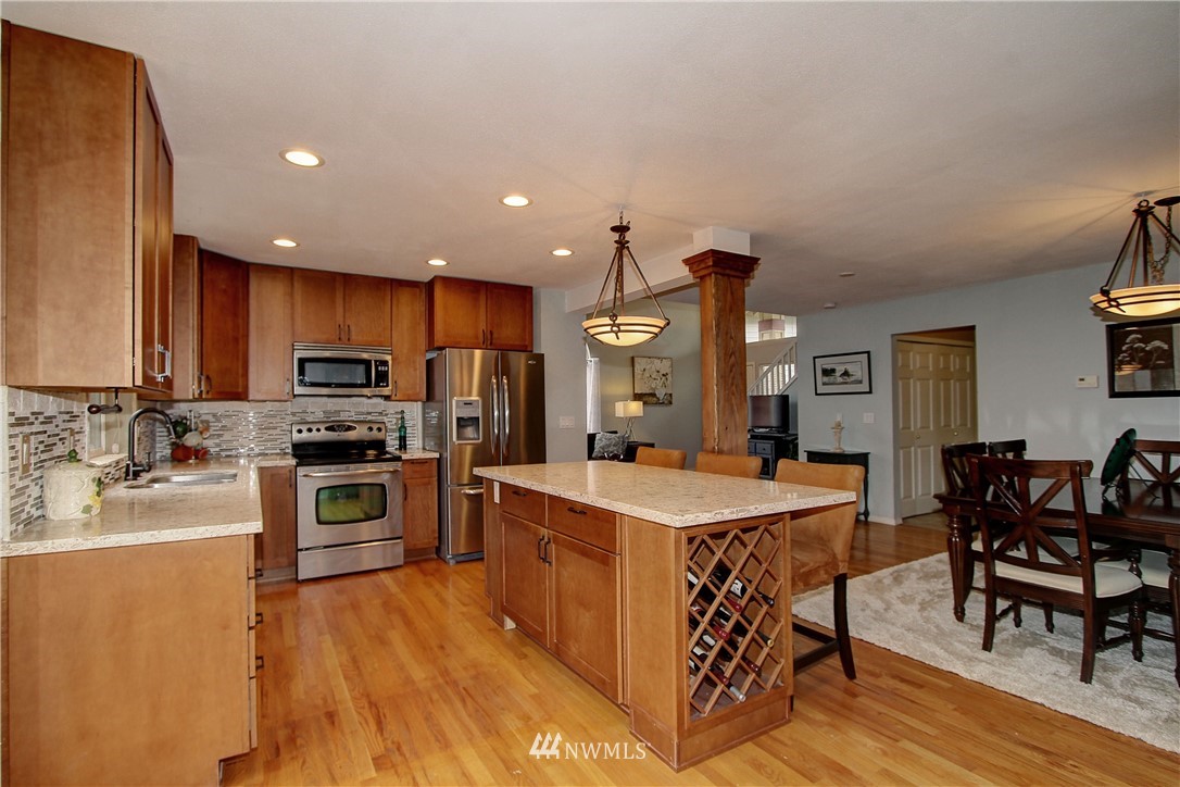 18805 20th Avenue Southeast Bothell, WA 98012 - Photo 12 of 25